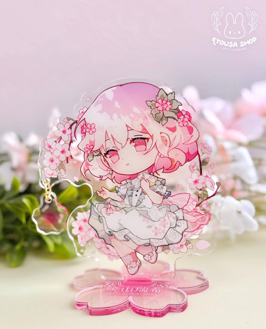 Akiyama Mizuki: Croire Bestie Standee